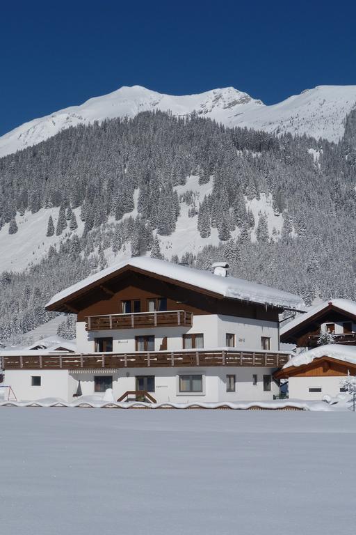 Apartmán Haus Enzian Lermoos Exteriér fotografie
