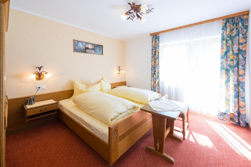 Apartmán Haus Enzian Lermoos Exteriér fotografie